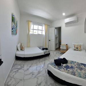 Habitación Estándar con 2 Camas Individuales